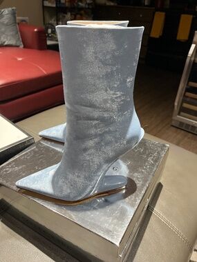 AKIRA AZALEA WANG GLACIELLE BLUE WEDGE BOOTIE Size 88